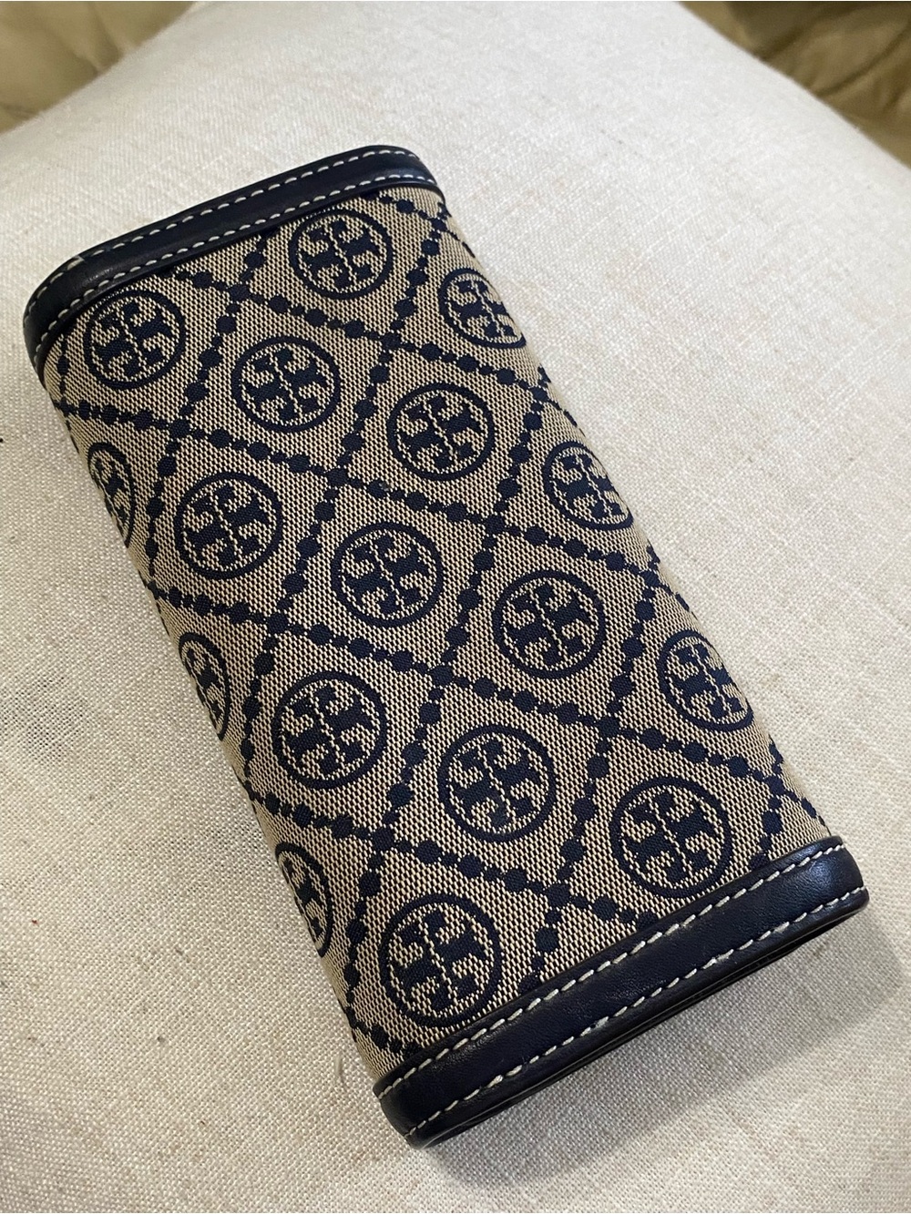 Authentic Tory Burch T-Monogram Jacquard Wallet Clutch Navy Yellow - Picture 4 of 13